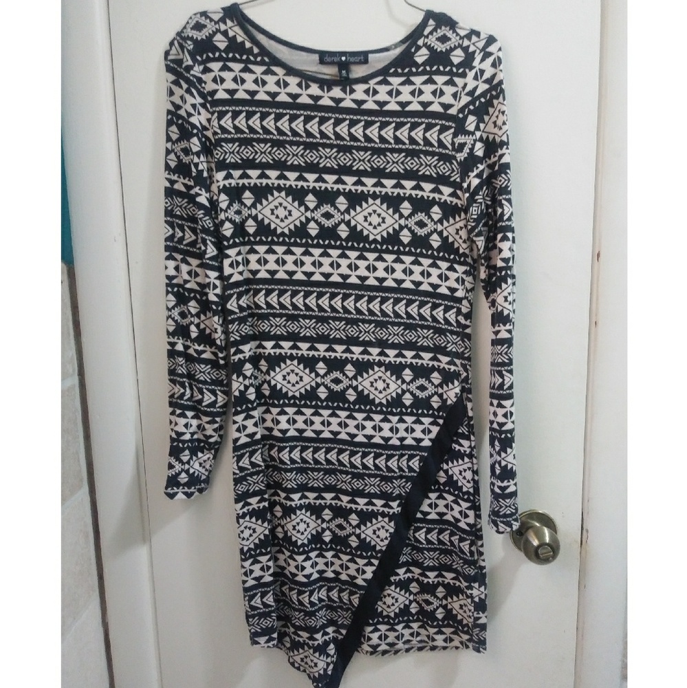 Long-sleeved dress